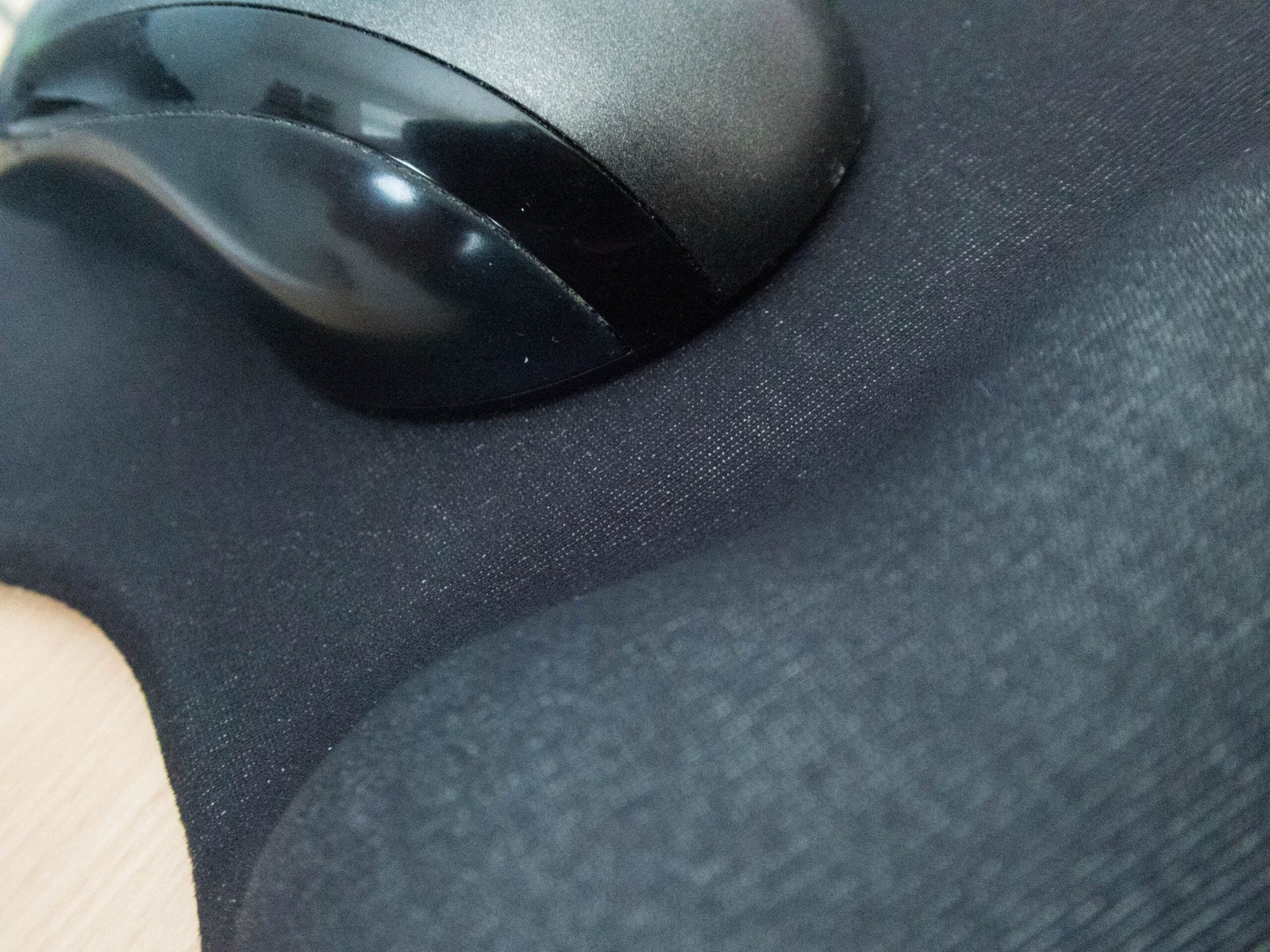 ergonomic mouse pad